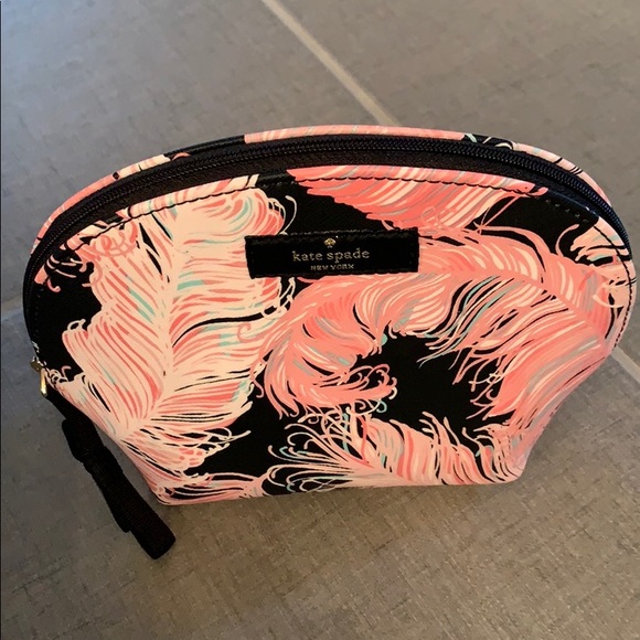 kate spade Handbags - Kate Spade makeup bag